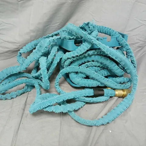 GARDEN HOSE WITH TURQUOISE FABRIC WRAP – BRASS CONNECTOR