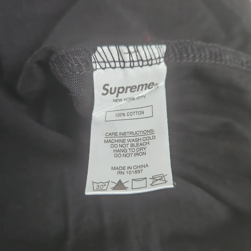 SUPREME CREW NECK T-SHIRT IN BLACK - L