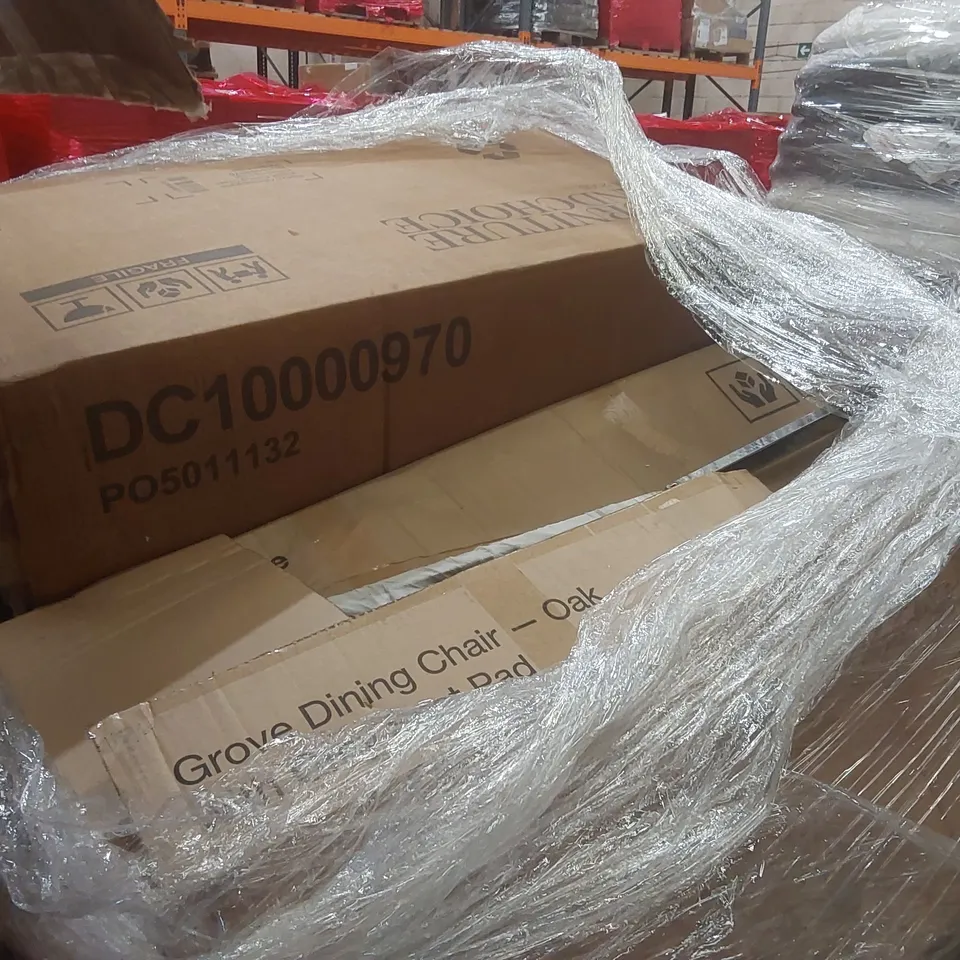 PALLET CONTAINING A LARGE QUANTITY OF ASSORTED FURNITURE PARTS INCLUDING: DINING CHAIR PARTS ECT