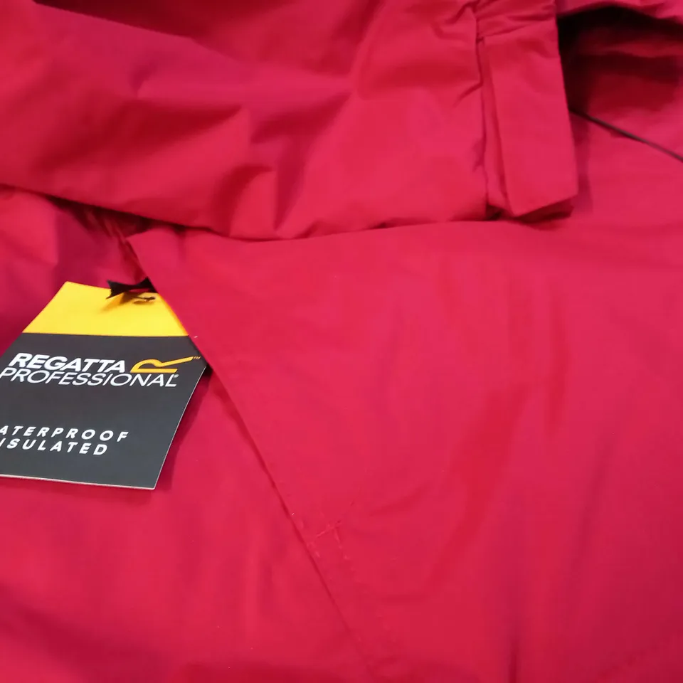 REGATTA PROFESSIOAL WATERPROOF INSULATED RED WINTER JACKET - XL