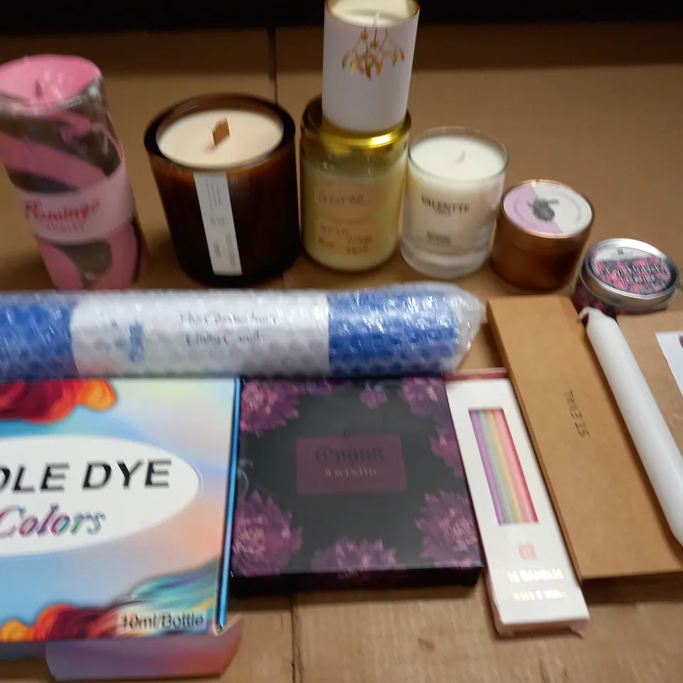 LOT OF ASSORTED CANDLES TO INCLUDE GLASTONBURY UNITY CANDLE