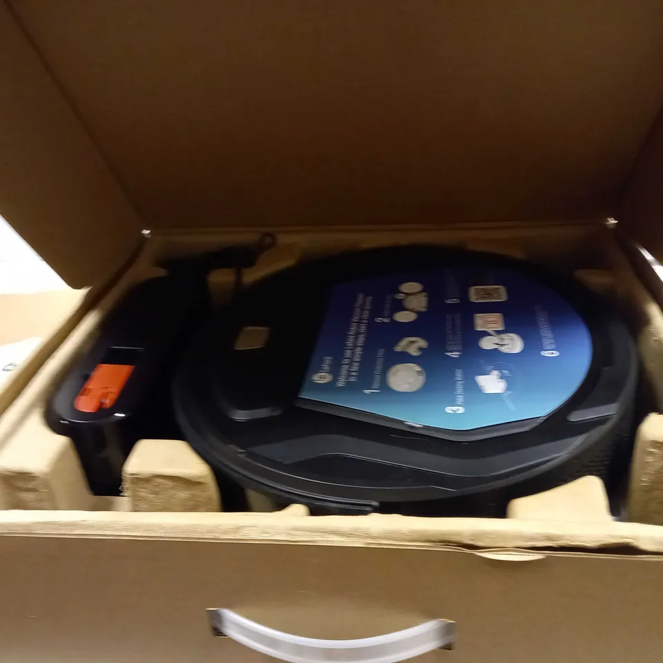 LEFANT HOME ROBOT BOXED 