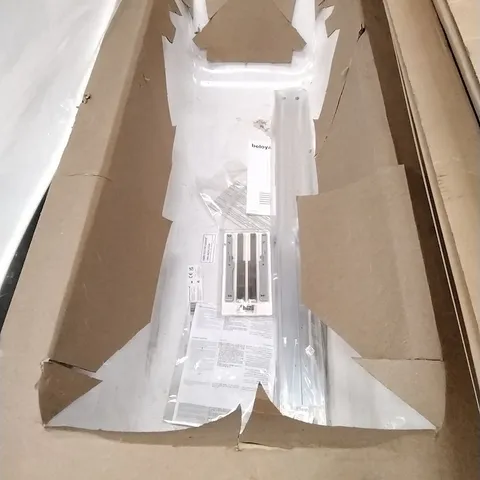 WHITE RECTANGULAR BATH