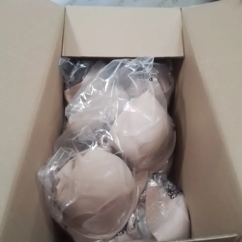 BOX CONTAINING APPROXIMATELY 8 BRAND NEW FIGLEAVES FL SMOOTHING SLIP BODYSUIT LATTE 42E