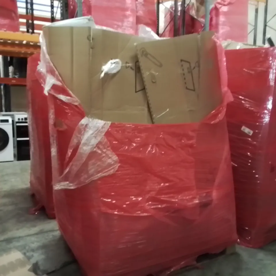PALLET CONTAINING ASSORTED ITEMS TO INCLUDE: BOXED MATTRESS TOPPER, WAVY WALL MIRROR, PET BED, TOILET SEAT, ARM REST PILLOW ECT