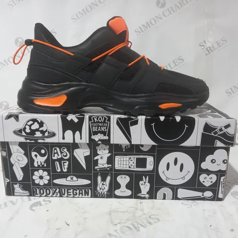 BRAND NEW BOXED PAIR OF KOI VEGAN LEATHER UNION ORANGE MEN'S VECTOR TRAINERS IN BLACK/ORANGE UK SIZE 9