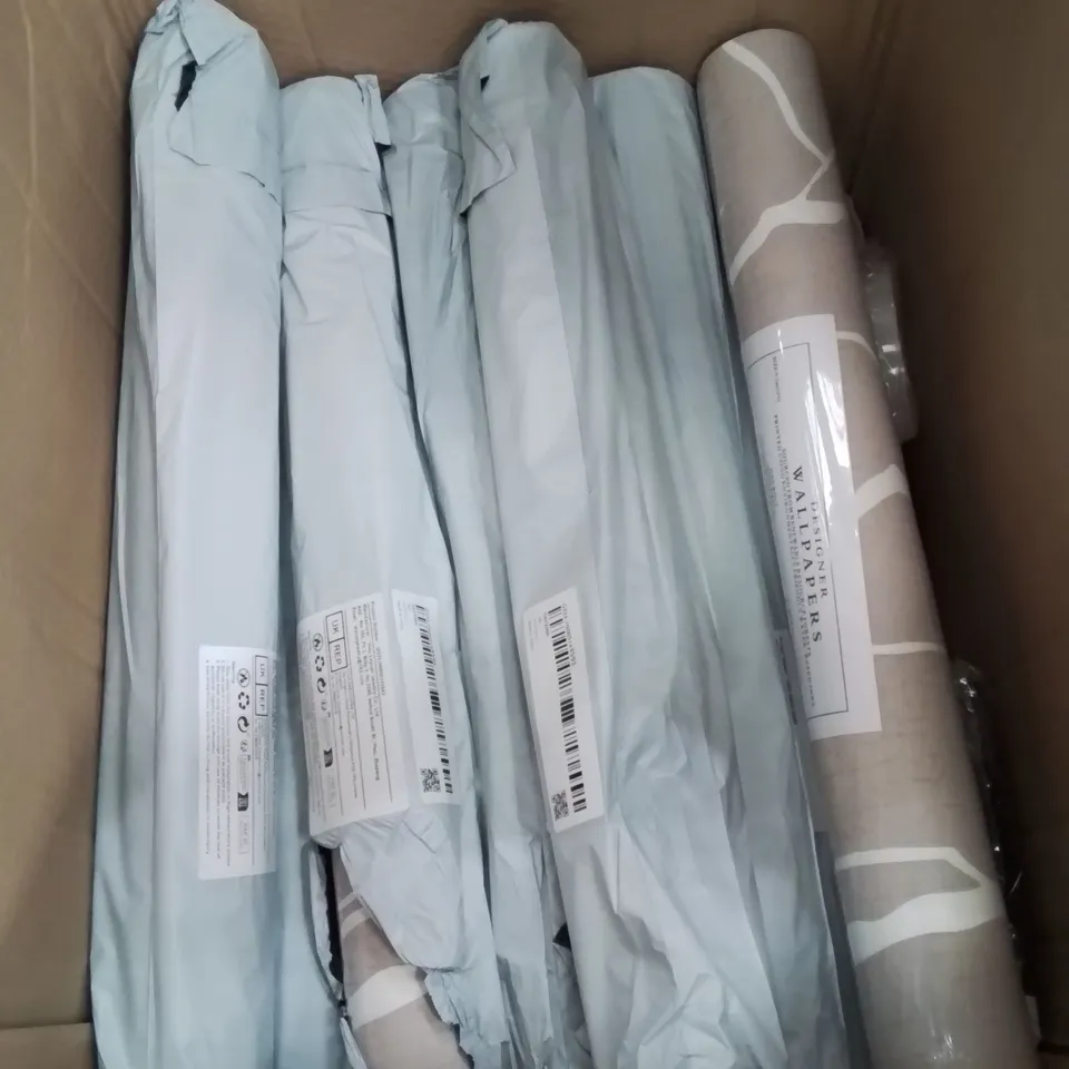 BOX CONTAINING LARGE AMOUNT OF DESIGNER WALLPAPER ROLLS