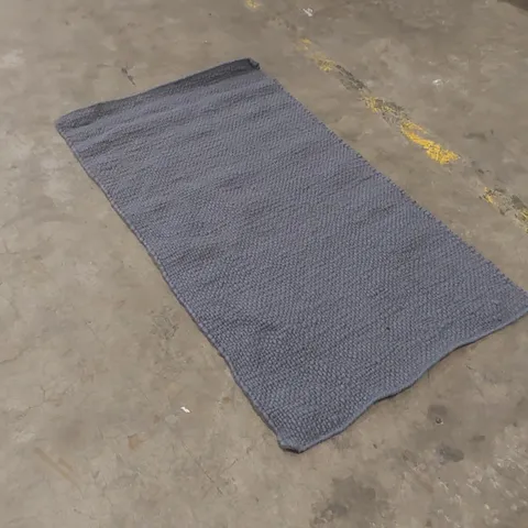 QUALITY DESIGNER RUG - APPROXIMATELY 148 x 82cm