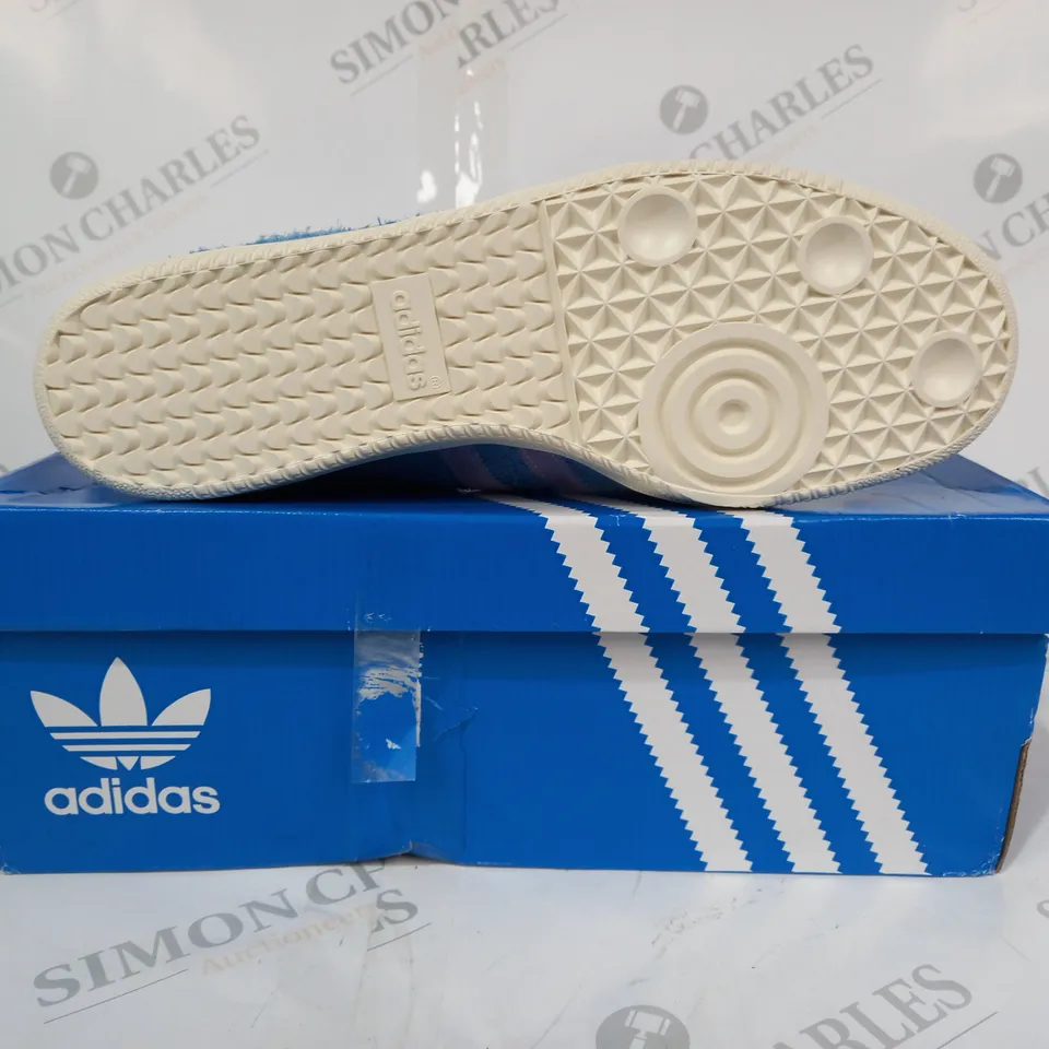 BOXED PAIR OF ADIDAS BLUE GRASS SHOES IN BLUE/VIOLET UK SIZE 11