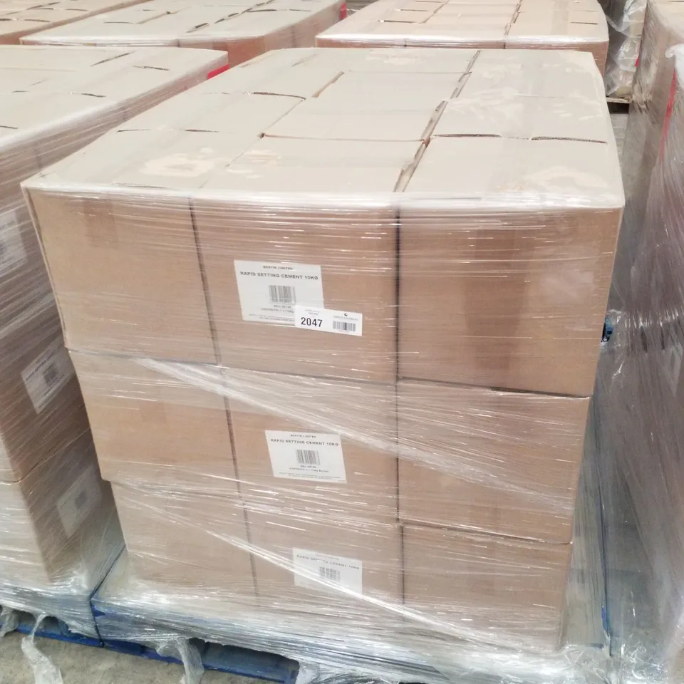 PALLET CONTAINING APPROXIMATELY 36 BUCKETS OF BOSTIK CEMENTONE RAPID SETTING WATERPROOF CEMENT 10KG