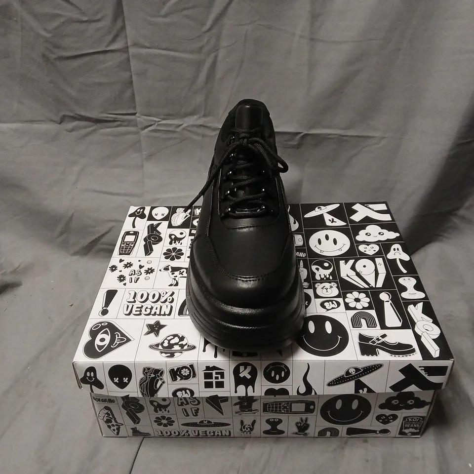 BOXED KOI JENNIE STRIKER BLACK CHUNKY BUBBLE TRAINERS - UK 5