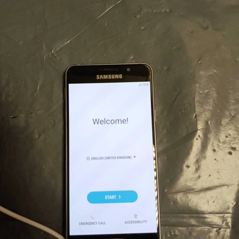 SAMSUNG GALAXY A3 SMARTPHONE 