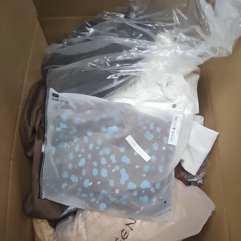 LARGE BOX OF APPROXIMATELY 25 ASSORTED CLOTHING ITEMS IN VARIOUS COLOURS, STYLES AND SIZES - COLLECTION ONLY