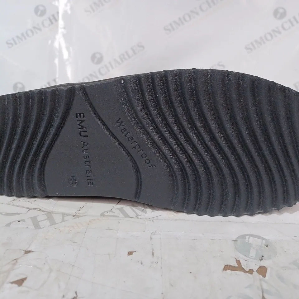 BOXED PAIR OF EMU AUSTRALIA "MOONTA" WATERPROOF KNEE LEATHER BOOTS, BLACK - SIZE 6