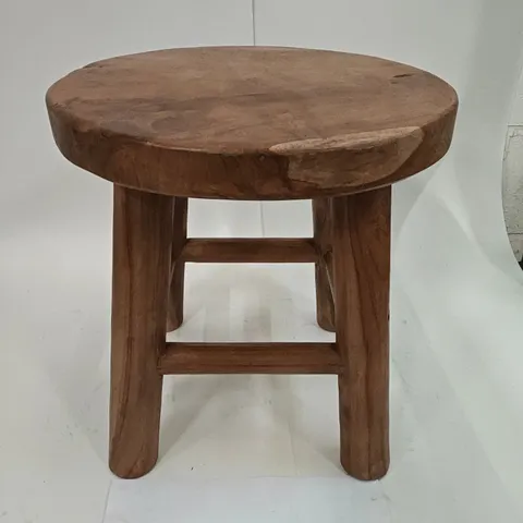 SOLID WOODEN STOOL 