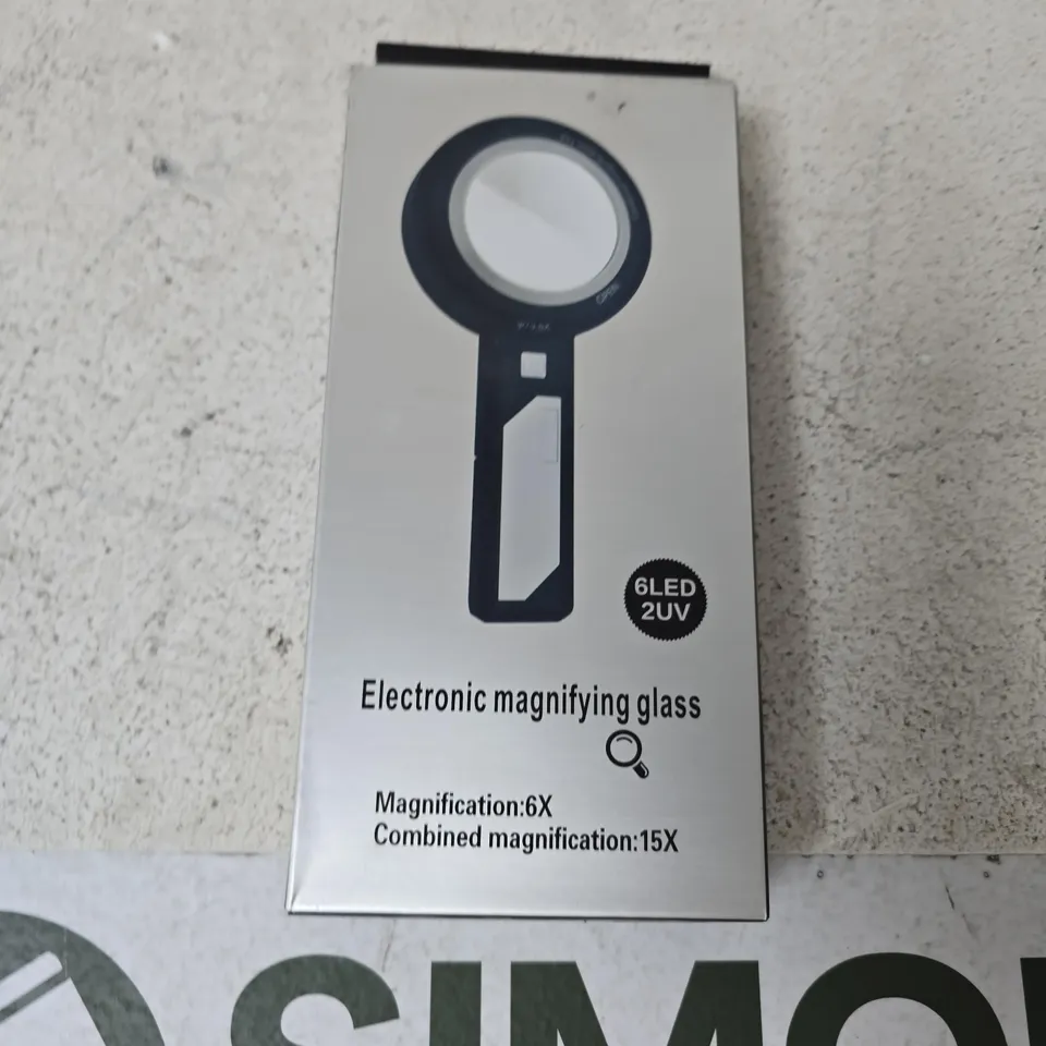 BOXED ELECTRONIC MAGNIFYING GLASS