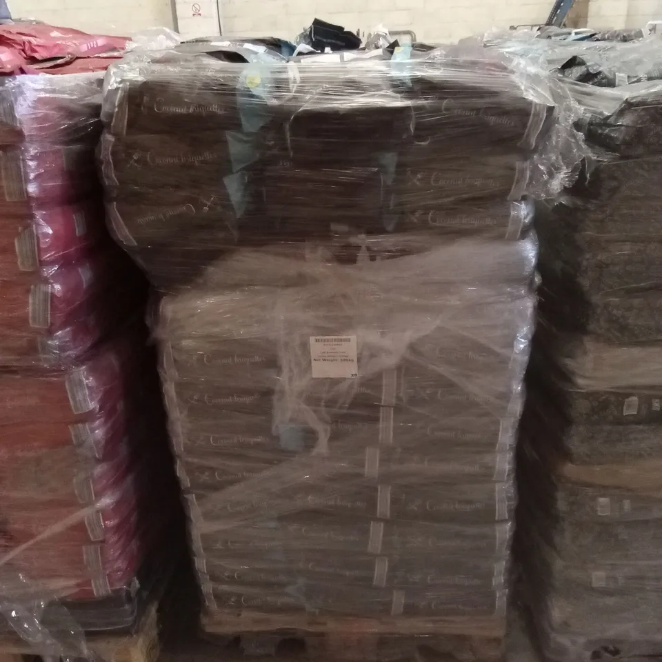 PALLET TO CONTAIN A LARGE QUANTITY OF COCONUT BRIQUETTES 