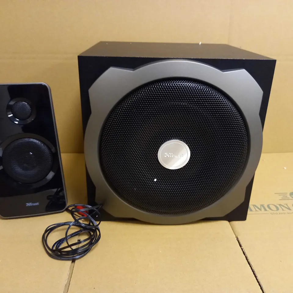 TRUST 2.1 SUBWOOFER SPEAKER SET