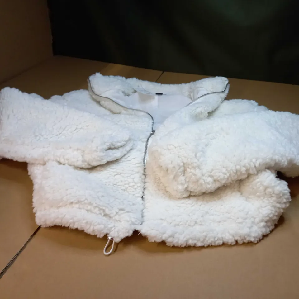 NEW LOOK WHITE BORG ZIPPED THOUGH JACKET - SIZE 10
