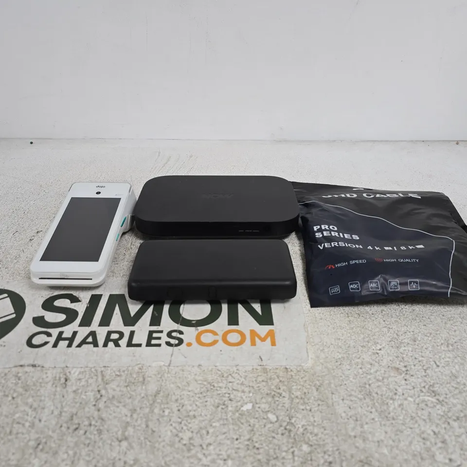 TOTE OF APPROXIMATELY 15 ASSORTED HOUSEHOLD ITEMS TO INCLUDE TV BOX MINI, DOJO A920, UHB CABLE, NOW NR801 BOX ETC