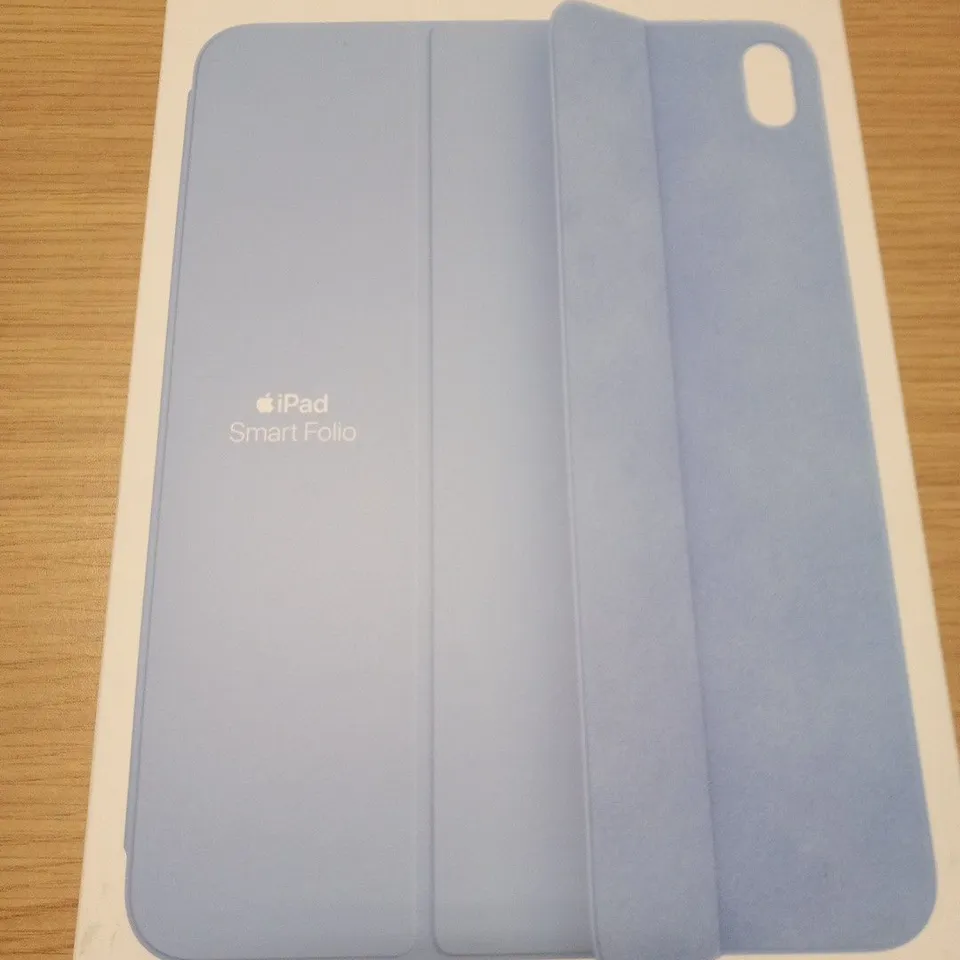 BOXED APPLE IPAD SMART FOLIO FOR 10TH GENERATION