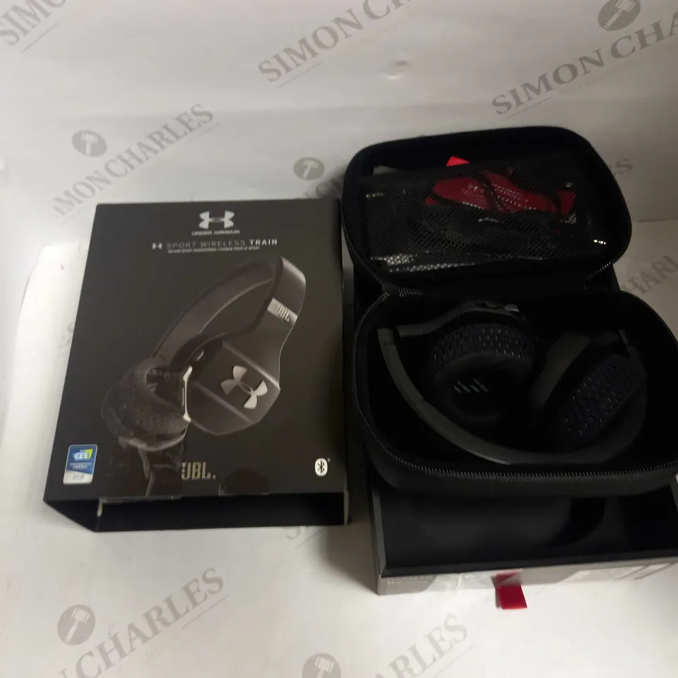 UNDER ARMOUR SPORT WIRELESS TRAIN 