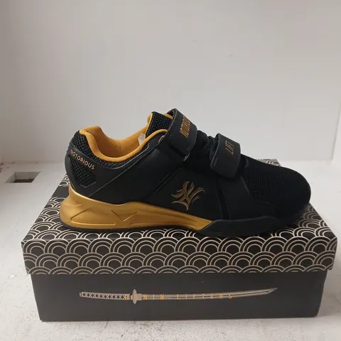 RONIN NOTORIOUS LIFT BLACK GOLD TRAINERS SIZE 44