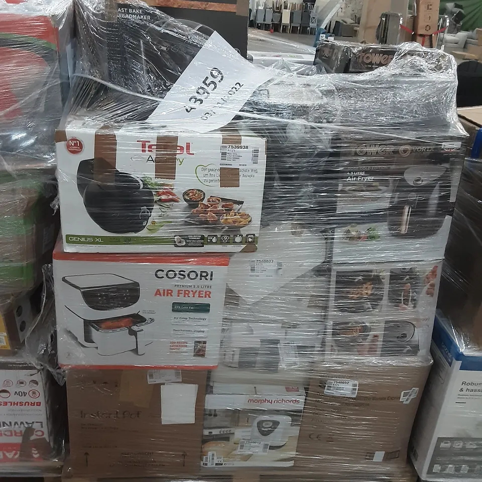 PALLET OF APPROXIMATELY 32 ASSORTED PRODUCTS TO INCLUDE
