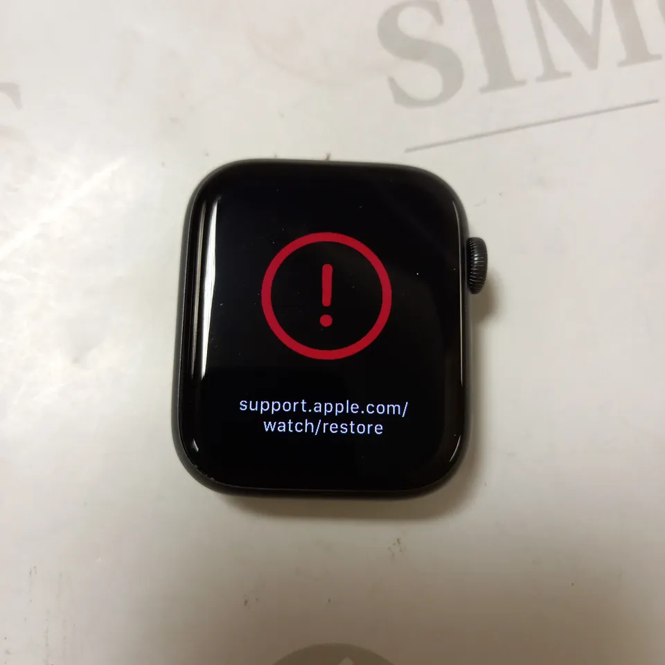 APPLE WATCH SE 