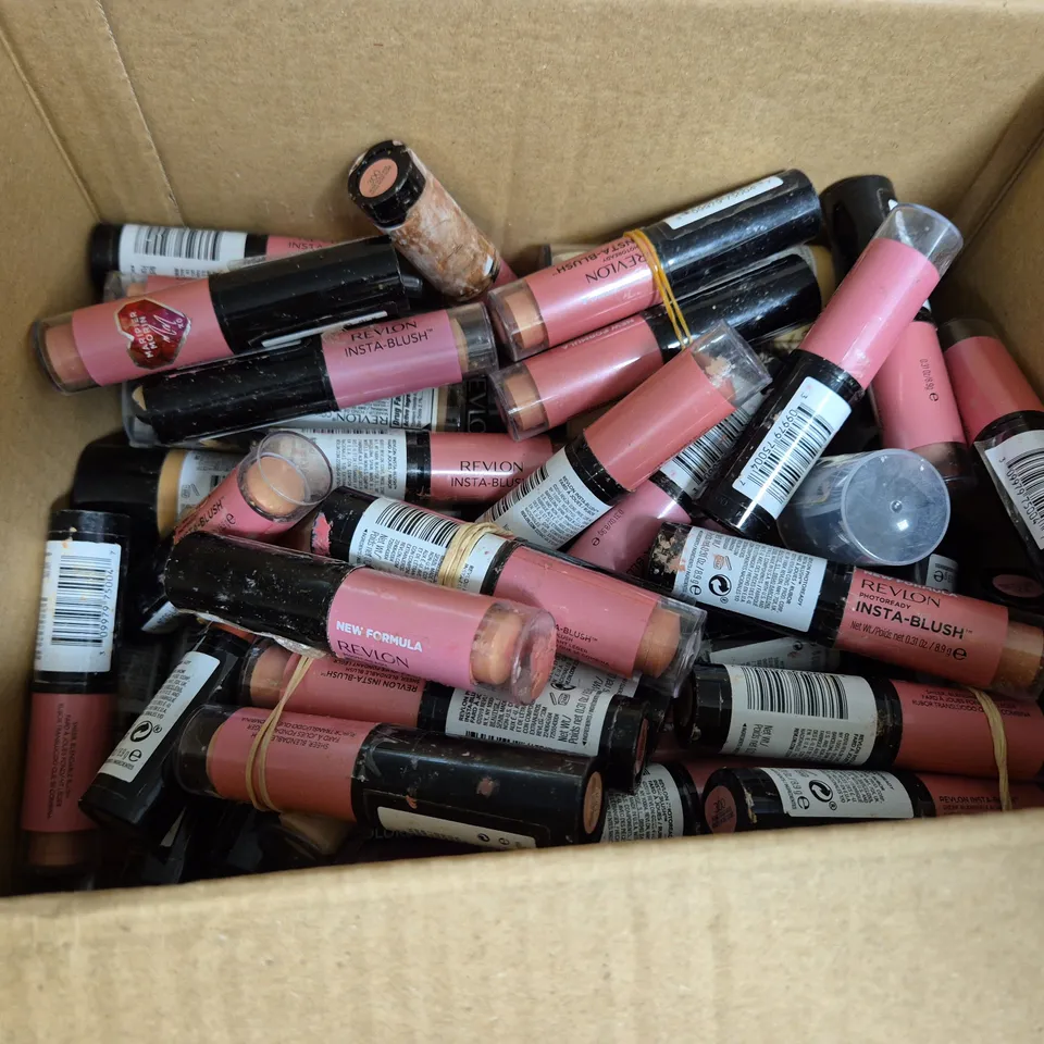 APPROXIMATELY 30 REVLON MAKE UP PRODUCTS -ASSORTED SHADES AND SIZES