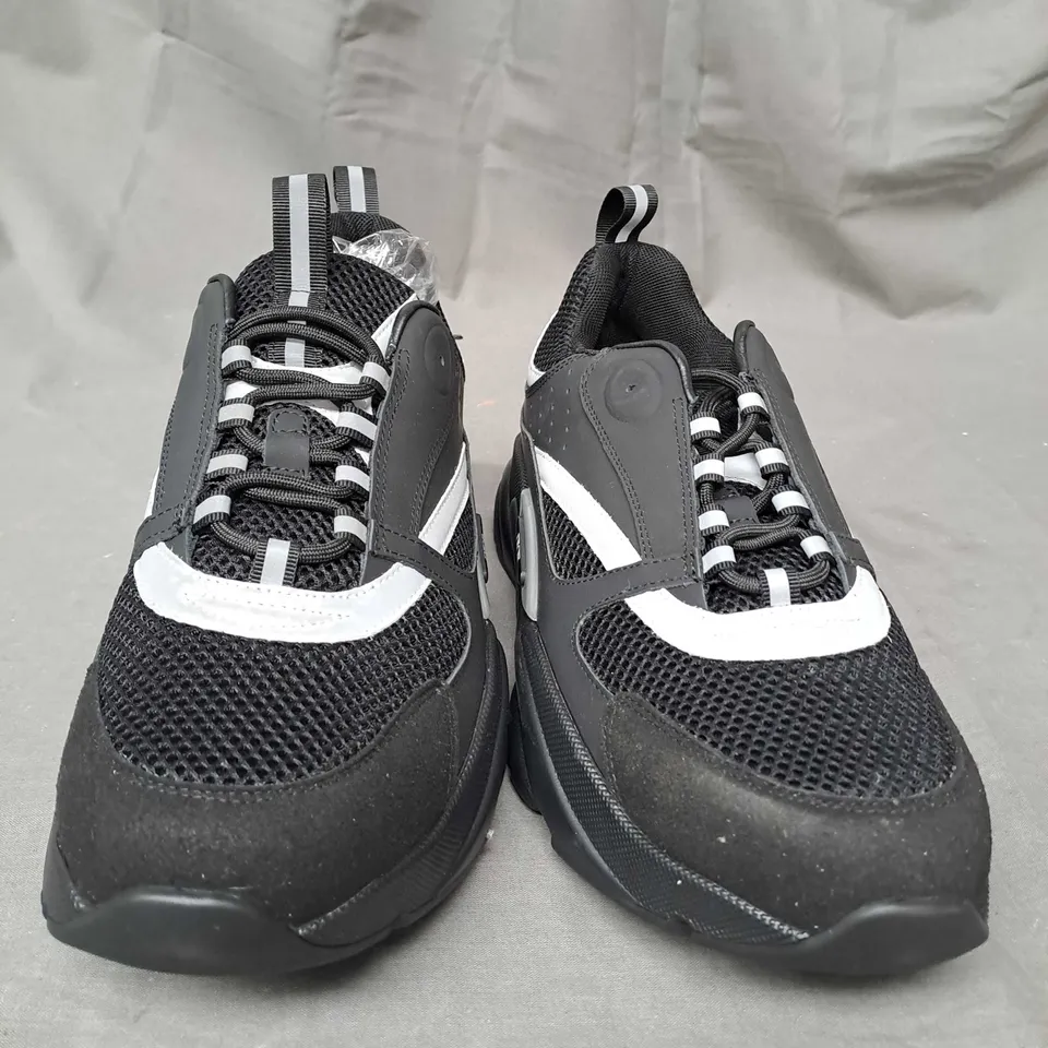 PAIR OF DIOR B22 BLACK CALFSKIN TRAINER SIZE EU 41