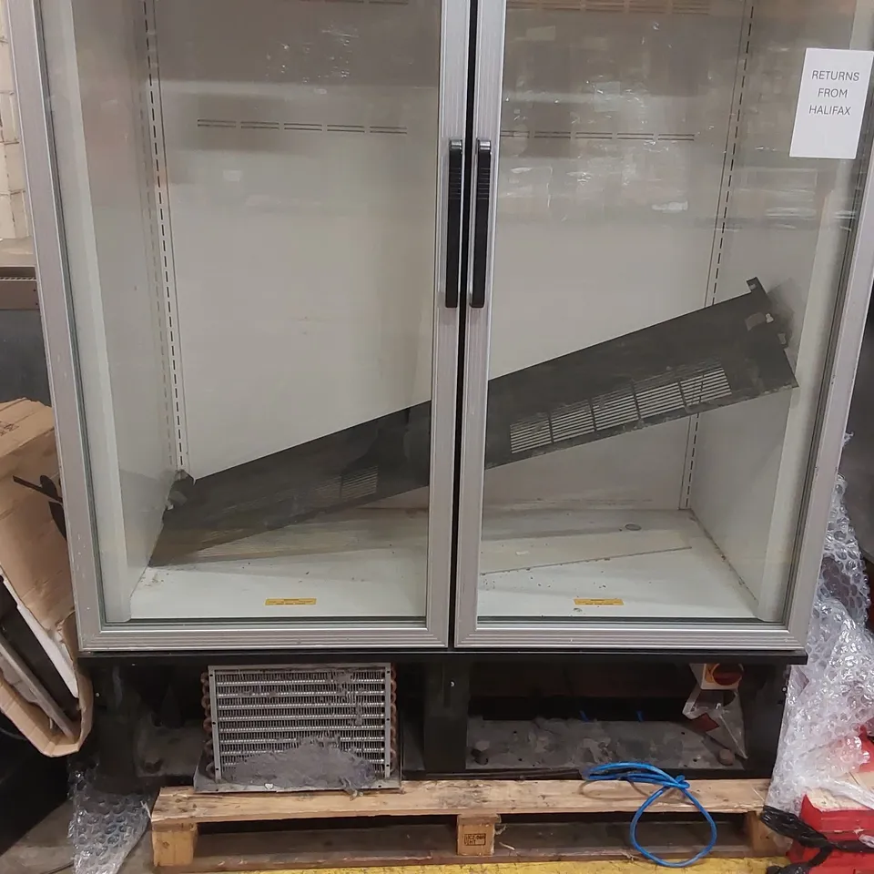 VERCO V2CH COMMERCIAL DRINKS DISPLAY FRIDGE