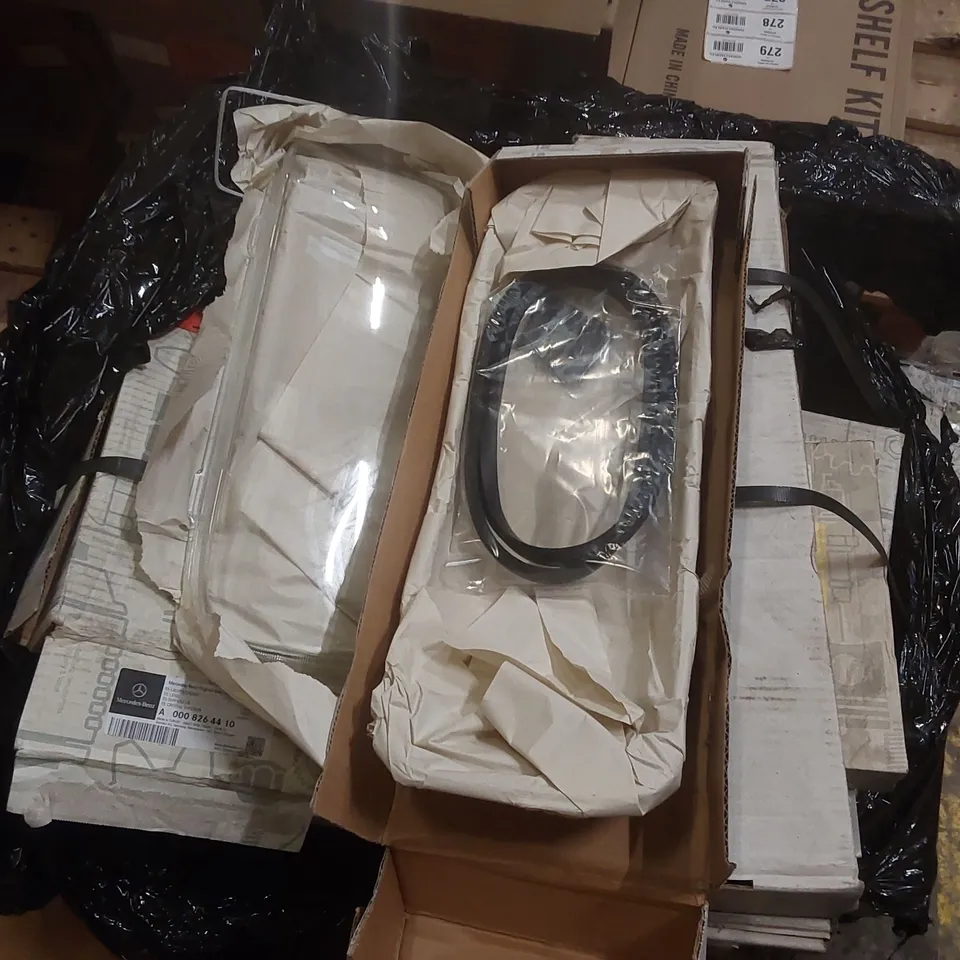 PALLET CONTAINING A LARGE QUANTITY OF ASSORTED CAR PARTS INCLUDING MERCEDES BENZ TS LENS CRYSTAL DIFFUSERS ECT