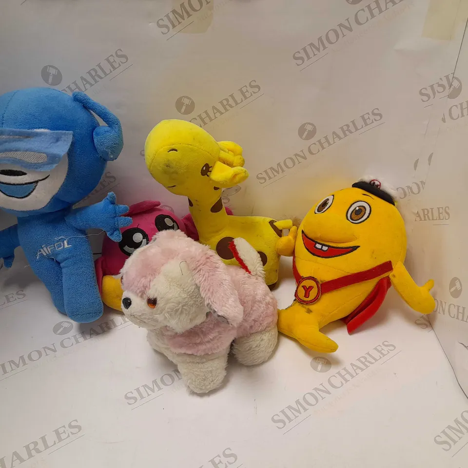 APPROXIMATELY 5 BRAND NEW ASSORTED SOFT TOYS
