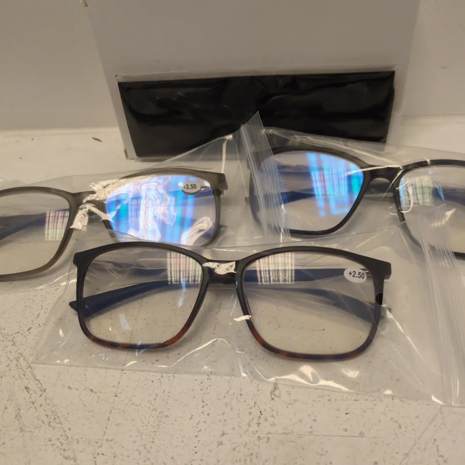 FSREAD THREE PACK READING GLASSES +2.50 D – MIXED FRAMES (NEW)