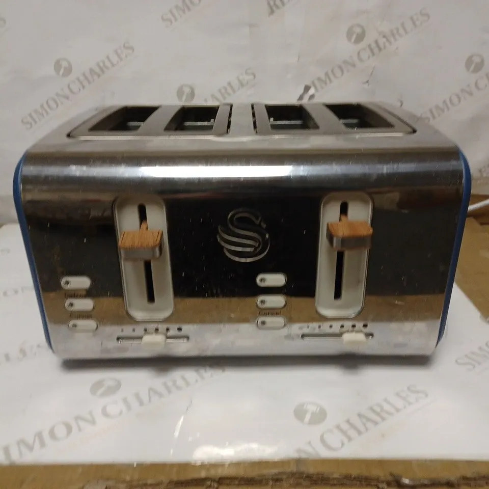 SWAN NORDIC 4 SLICE TOASTER BLUE