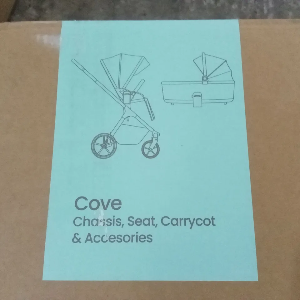 BOXED SILVER CROSS COVE STROLLER AND CARRYCOT