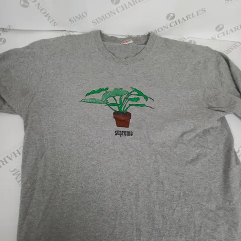 SUPREME GRAPHIC T-SHIRT SIZE L