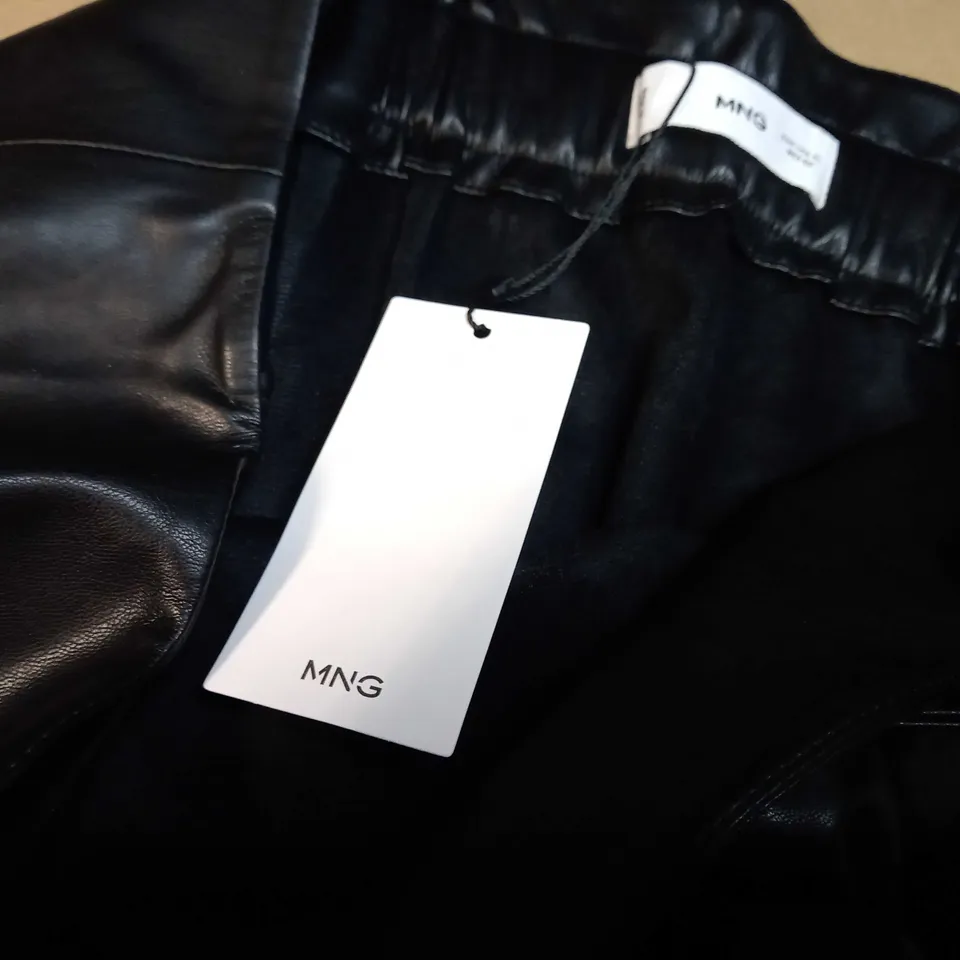 MNG BLACK FAUX LEATHER SKIRT - XL