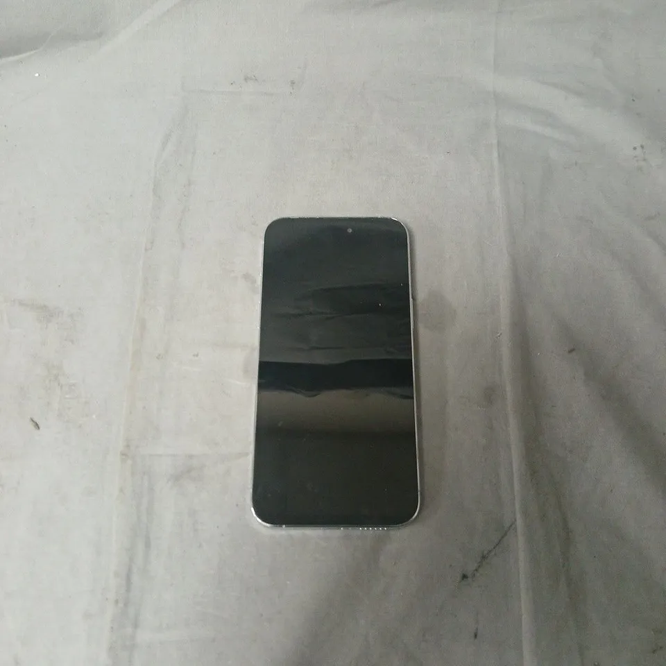 APPLE IPHONE SMARTPHONE – SILVER, TRIPLE-CAMERA REAR