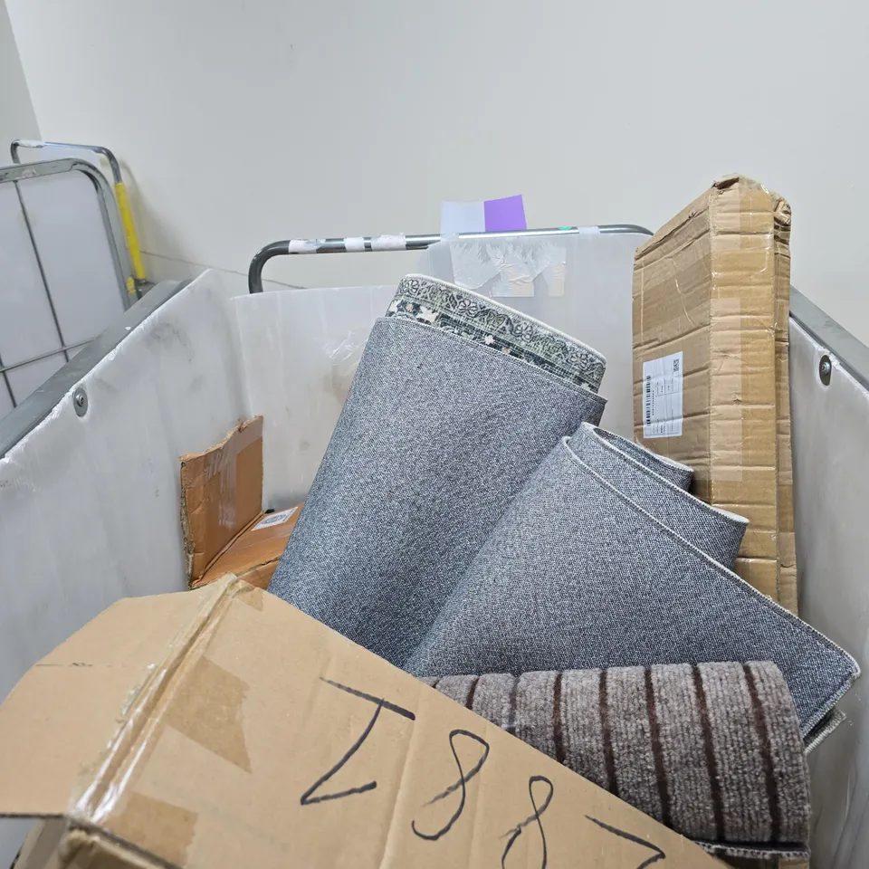 CAGE OF APPROXIMATELY 12 ASSORTED ITEMS TO INCLUDE OFFICE CHAIR BACK SUPPORT DEVICE ETC