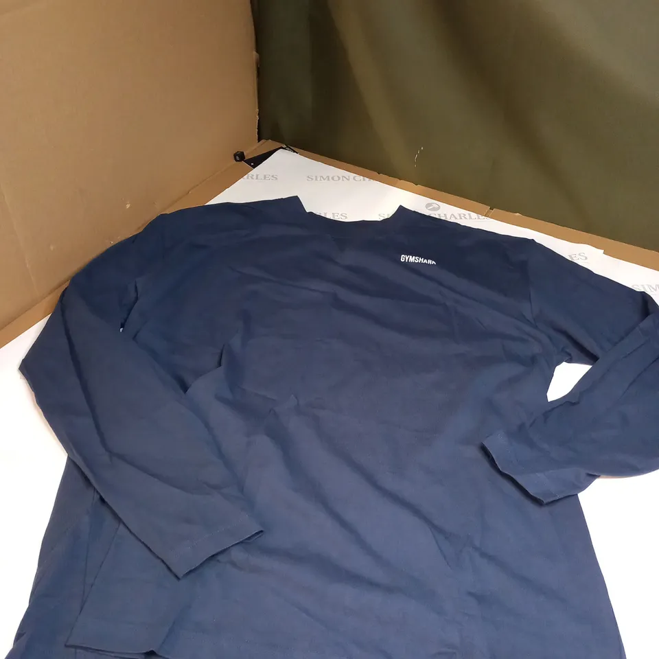 LARGE GYMSHARK TOP 