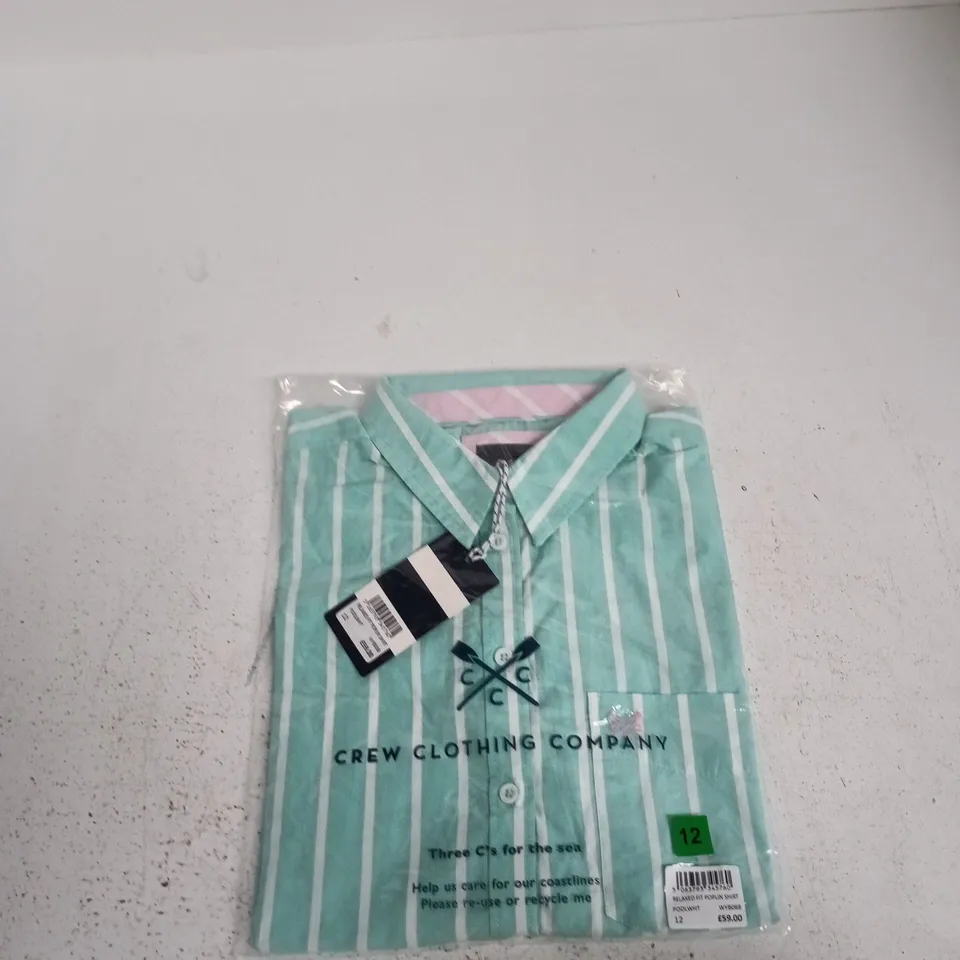 CREW CLOTHING COMPANY RELAXED FIT POPLIN SHIRT – POOL WHITE WITH TEAL STRIPES (UK 12)