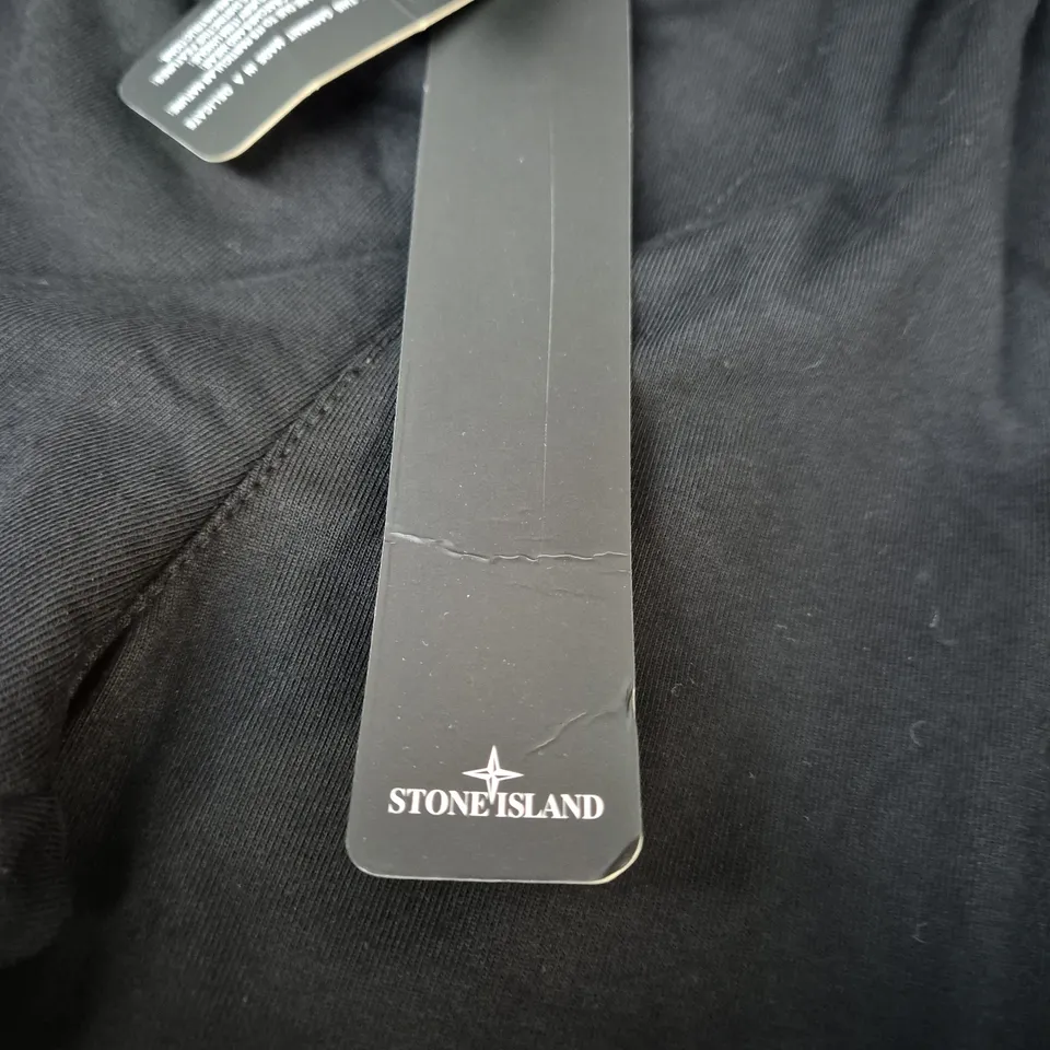 STONE ISLAND CARGO SHORTS - SIZE UNSPECIFIED 