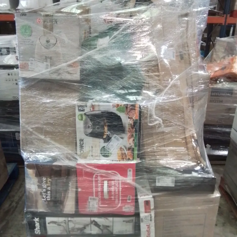 PALLET OF APPROXIMATELY 29 UNPROCESSED RAW RETURN HOUSEHOLD AND ELECTRICAL GOODS TO INCLUDE;