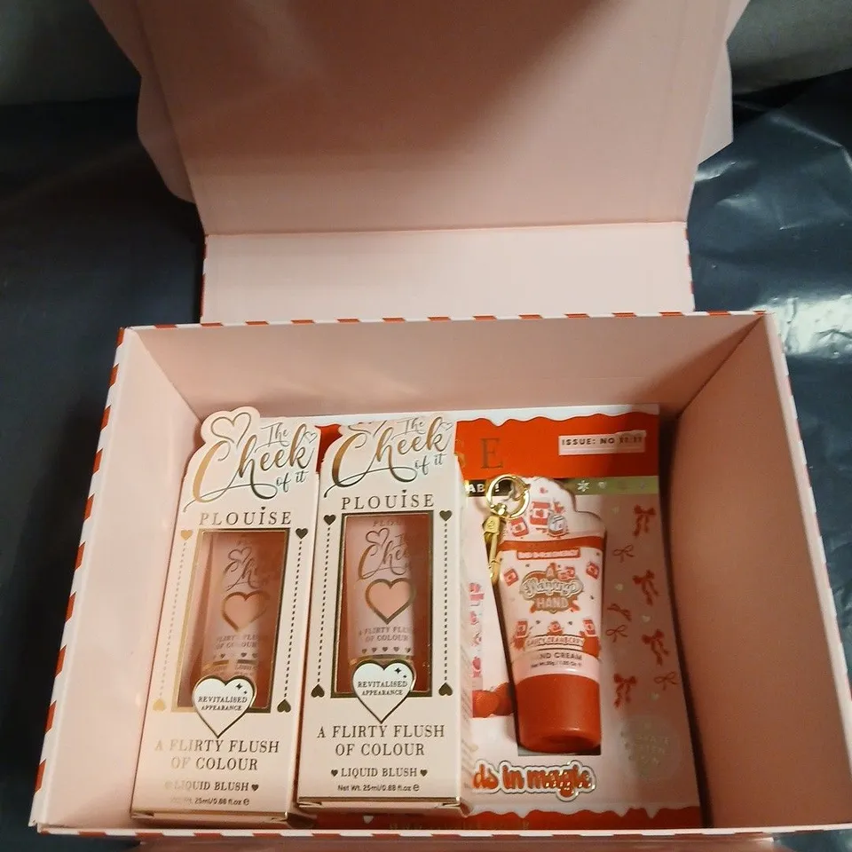 P LOUISE THE CHEEK IT LIQUID BLUSH – SET OF 2 BOXES + LIP PRODUCT