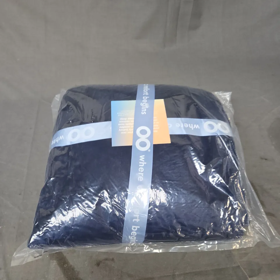 SEALED OODIE OVERSIZED HOODED BLANKET - NAVY