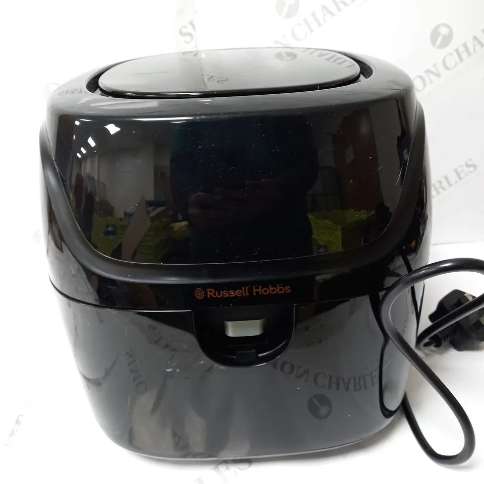BOXED RUSSELL HOBBS 27160 MEDIUM AIR FRYER 