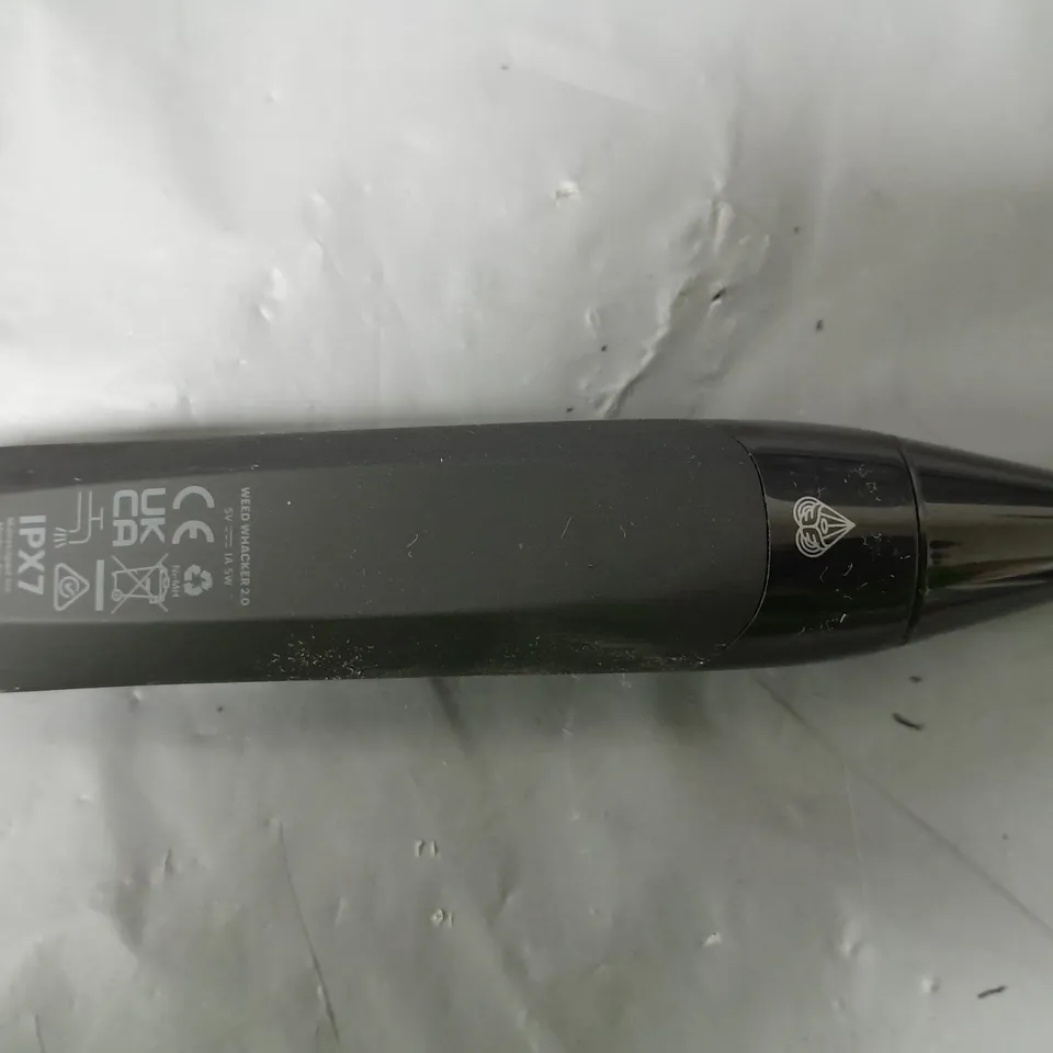MANSCAPED THE WEED WHACKER 2.0 NOSE HAIR TRIMMER