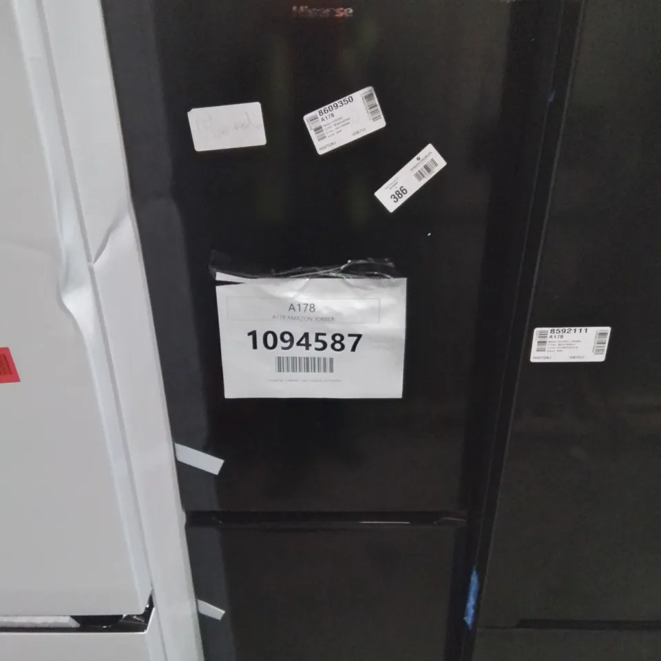 HISENSE RB327N4BBE 55CM FREESTANDING 50/50 FRIDGE FREEZER - 256 LITRE CAPACITY - TOTAL NO FROST -LED LIGHT - REVERSIBLE DOOR - SILVER - E RATED, H182.4 X W55 X D56.2 (CM) [ENERGY CLASS E]